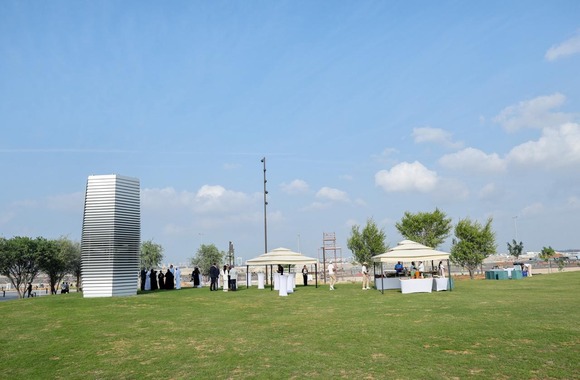 The Environment Agency – Abu Dhabi and Modon Properties Introduce Region's First Smog-Free Tower for a Cleaner Future