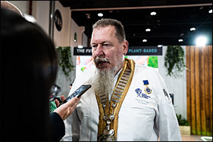 World Chefs Take Upfield's  #Makeitplant Pledge in Abu Dhabi