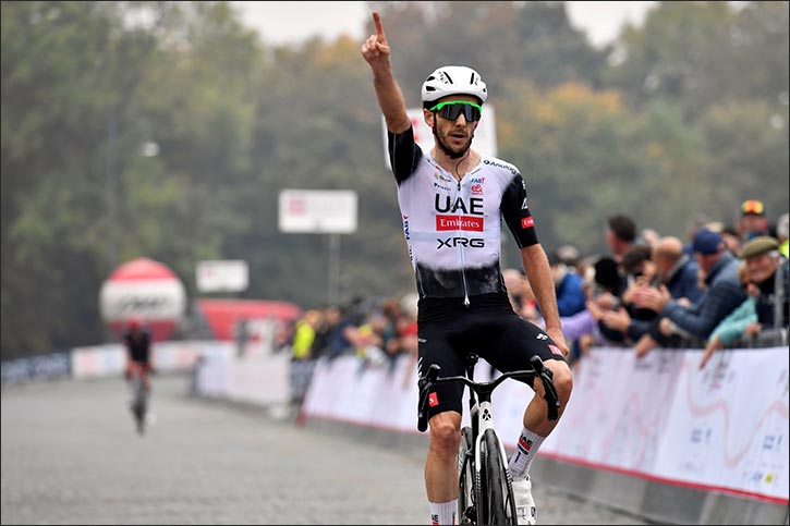 Yates triumphant at Valdengo-Oropa as Vermeersch becomes Gravel World Champion