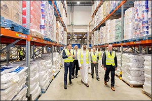 Minister of Economy and Tourism inspects food supply and procurement operations at Carrefour distribution centre