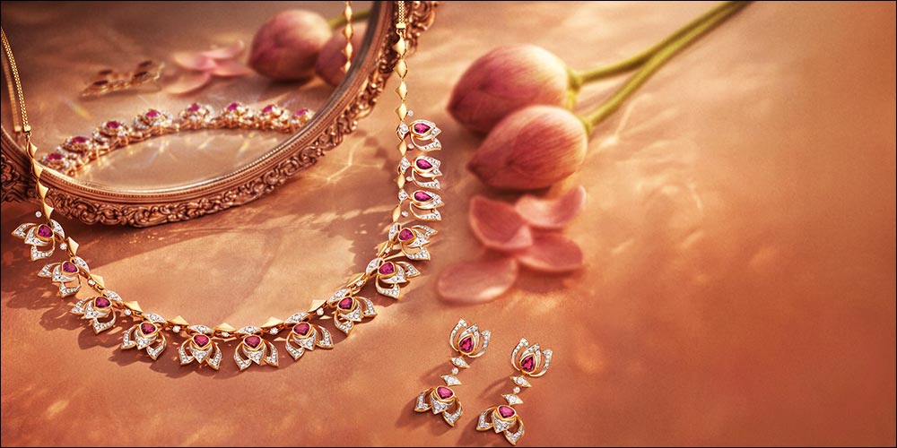 What Endures, Shines � Tanishq launches Navya this Akshaya Tritiya